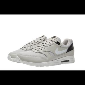 Women’s Nike Air Max 1 Ultra 2.0 Running Shoes 🔥